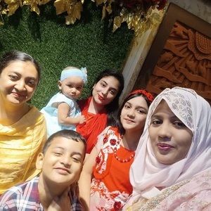 Meet your Posher, Foyjunnesa